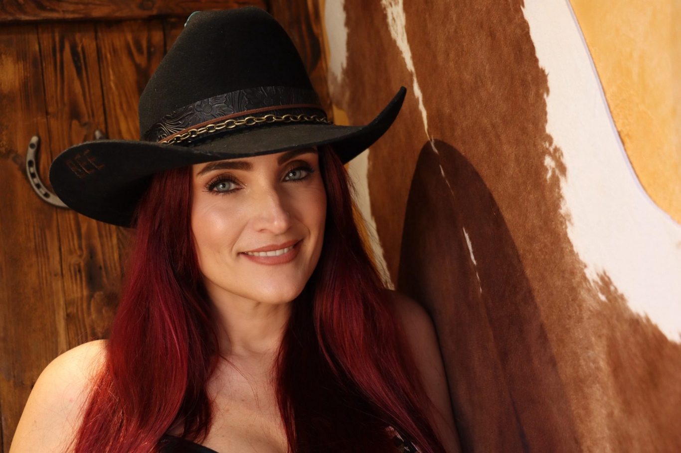 Bee British country artist Bee UK country singer songwriter and lead vocalist of BUCKLE N BOOTS